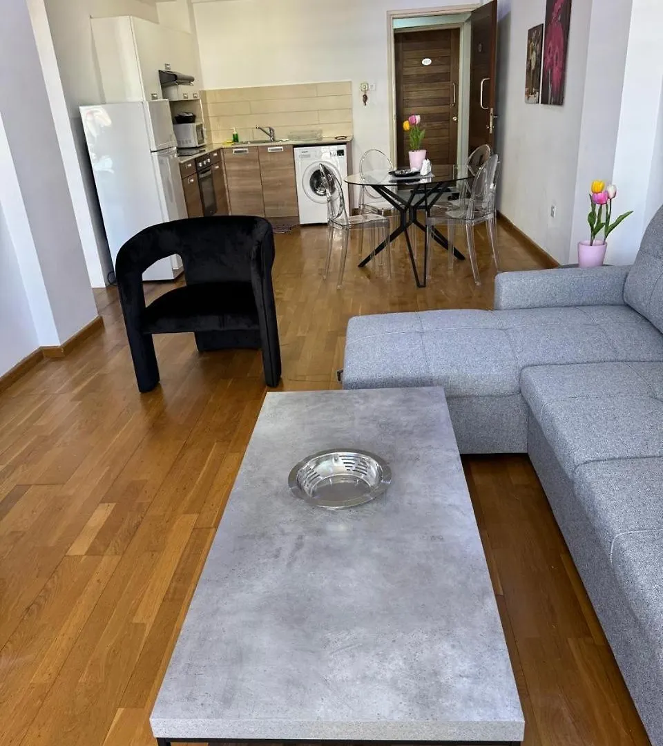 Ithaki Phinikoudes Apartment No. 205 Larnaca