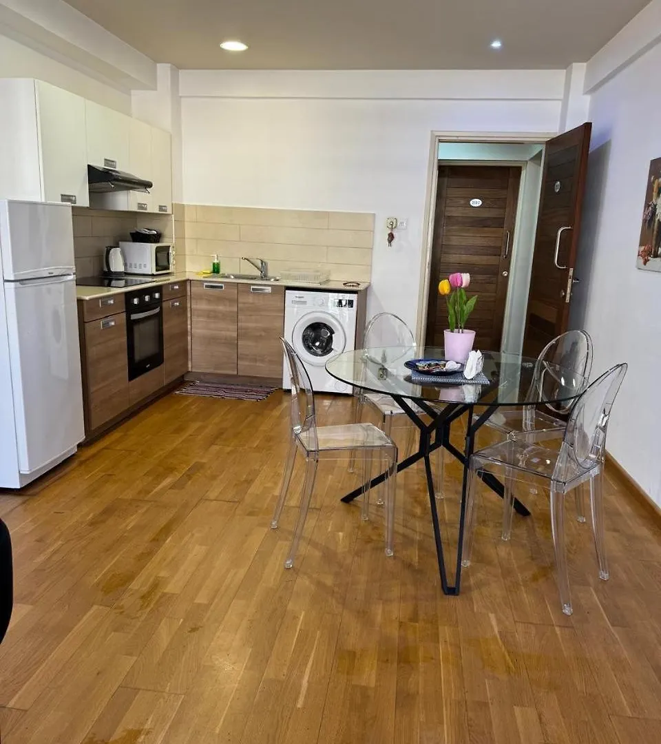 Ithaki Phinikoudes Apartment No. 205 Larnaca