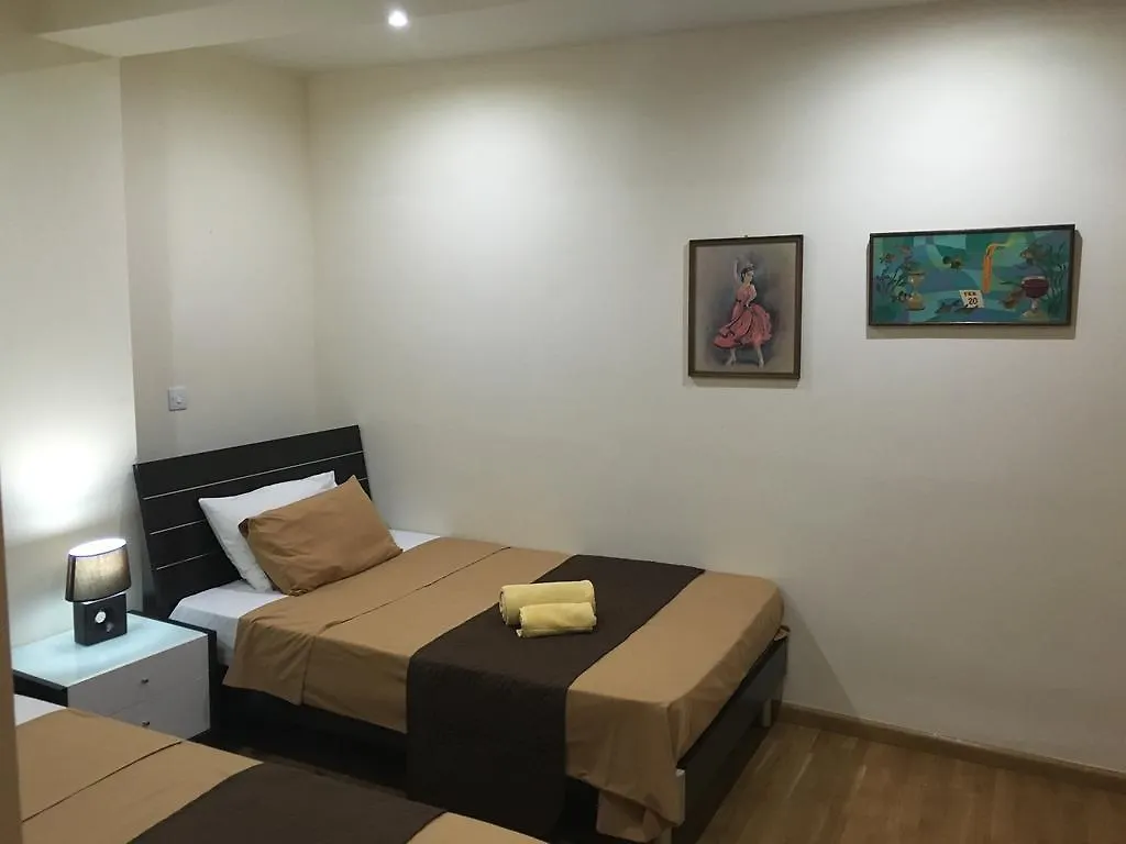 Ithaki Phinikoudes Apartment No. 205 Larnaca